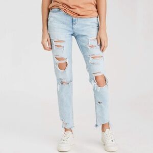 American eagle AE stretch mom jeans light wash blue ripped distressed size 4R